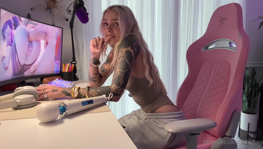 Babyfooji - 29 Aug 2025 - Watch with Me Some Hentai Till I CUM