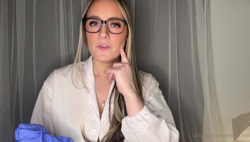 Cassi ASMR - 4 October 2025 - Happy Cassiween! The Doctor Is In