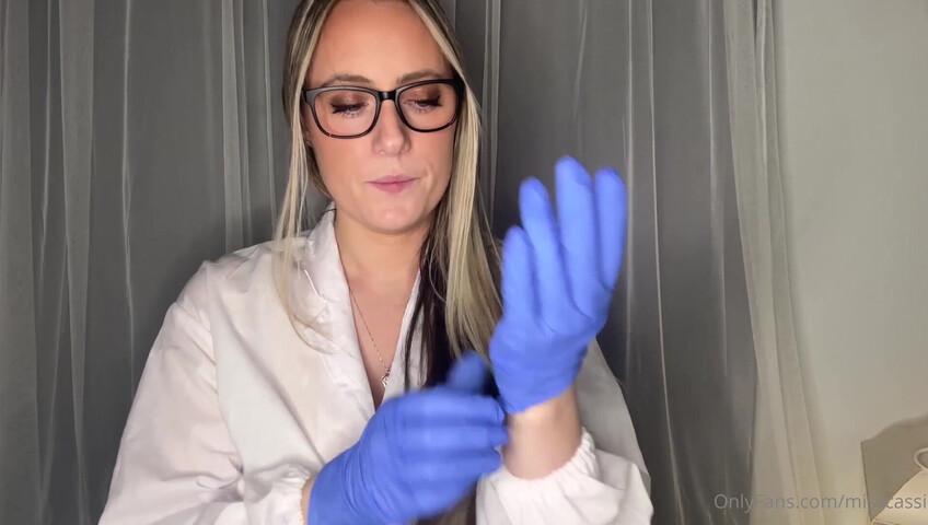Cassi ASMR - 4 October 2025 - Happy Cassiween! The Doctor Is In