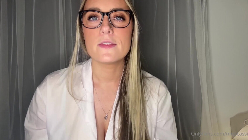 Cassi ASMR - 4 October 2025 - Happy Cassiween! The Doctor Is In
