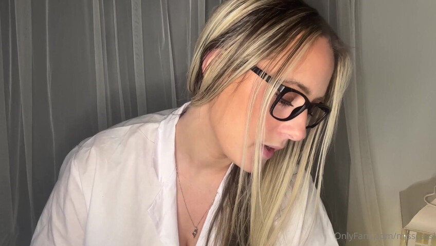 Cassi ASMR - 4 October 2025 - Happy Cassiween! The Doctor Is In