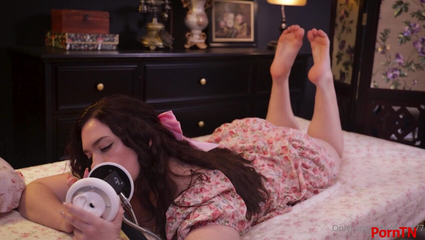 Rose ASMR - Ear Licking-Kissing and JOI