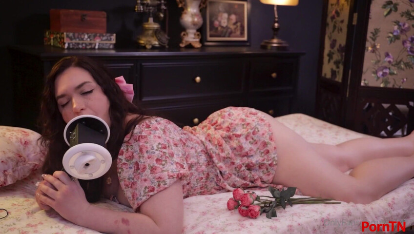 Rose ASMR - Ear Licking-Kissing and JOI