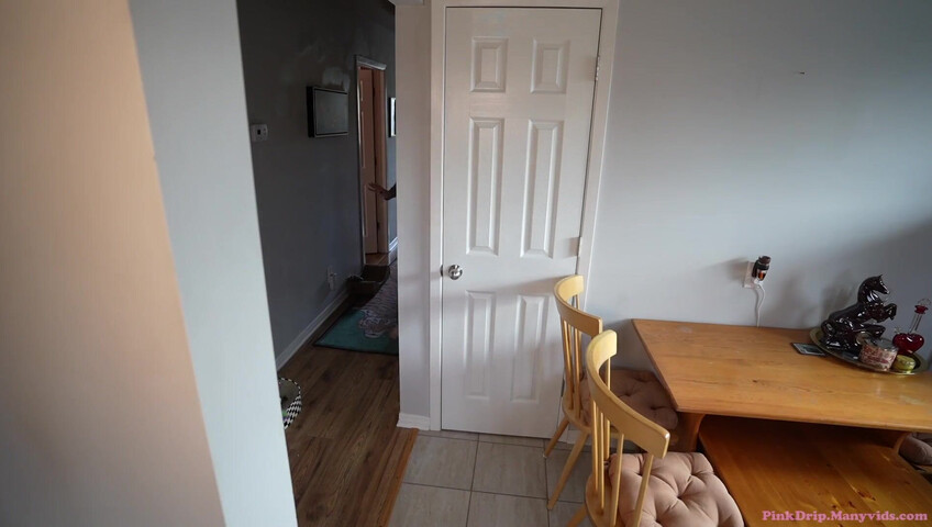 Pink Drip - Mommy Cums In Handy