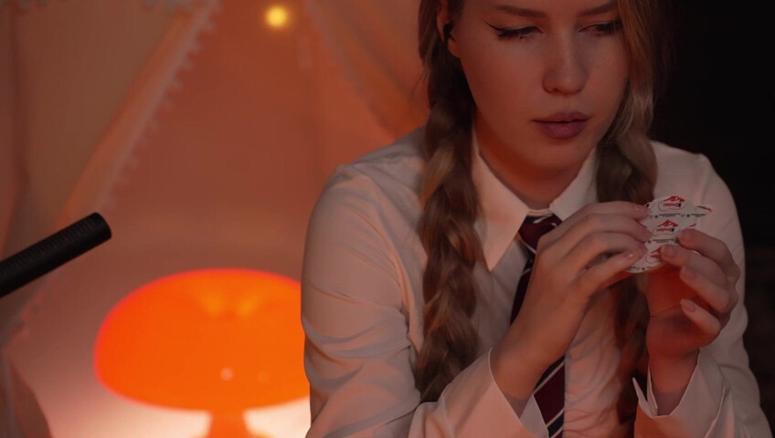 MOOD ASMR - 29 November 2025 - Unboxing Kinder Joy with Harry Potter