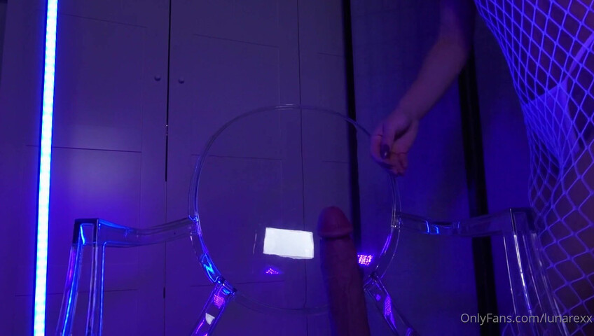 LunaRexx - 16 May 2025 - DANCER SUCKS AND FUCKS YOU IN THE VIP LOUNGE | Part 1