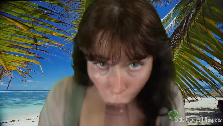 Little Clover Whispers - Blowjob at the beach