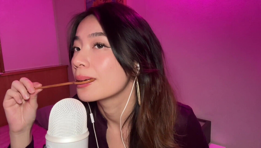 Lin ASMR - Jam Eating Mouth Sounds​