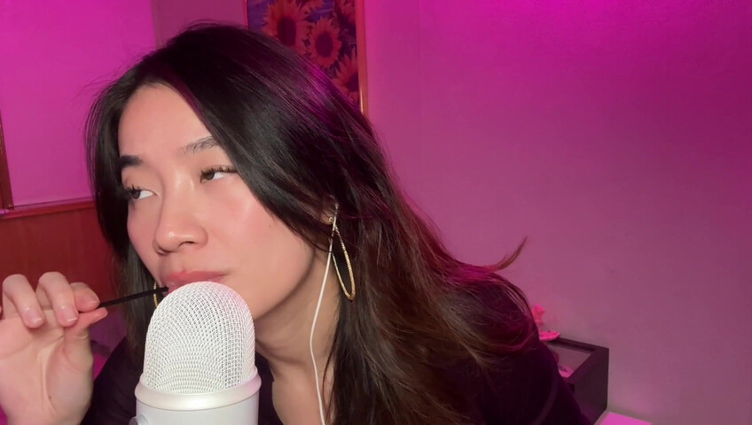 Lin ASMR - Jam Eating Mouth Sounds​