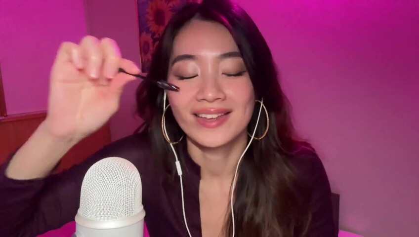 Lin ASMR - Jam Eating Mouth Sounds​