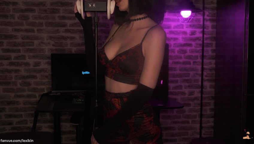 LexiKin - 3Dio Topless Soft Ear Licking