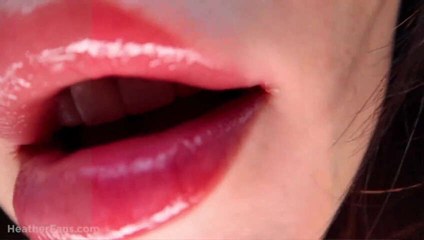 HeatheredEffect ASMR  -  Close Up Sensitive Ear Licking