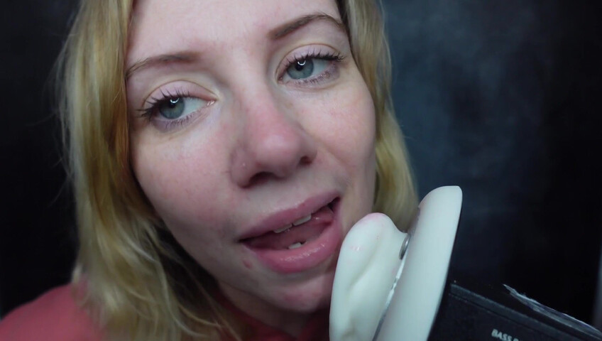 Jodie Marie ASMR - 18 November 2025 - Close Up Ear Licking