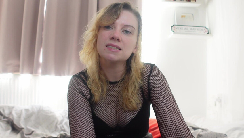 Jodie Marie ASMR - 10 Sep 2025 - ASMR - Weekly Treat Fabric Scratching