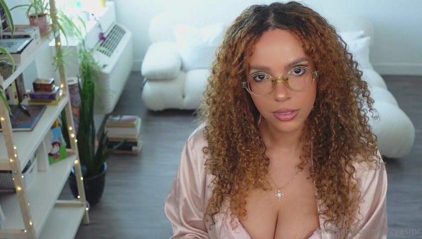 Jelzy ASMR - Lotion Massage with Dildo and Countdown