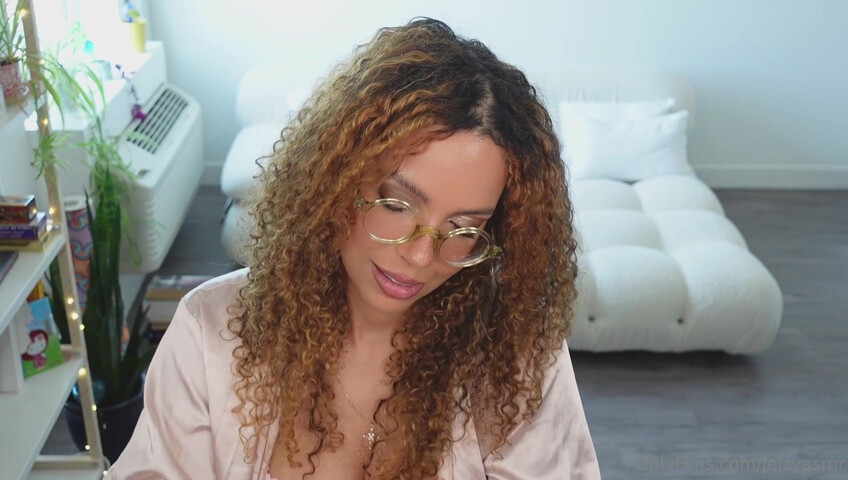 Jelzy ASMR - Lotion Massage with Dildo and Countdown