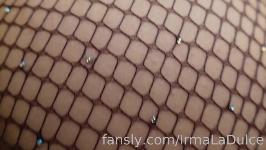 Irma La Dulce ASMR - QUEEN’S FULL MOON BODY WORSHIP JOI