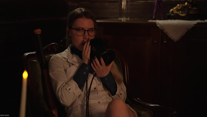 MOOD ASMR - 19 October 2025 - ASMR Dr. Harleen Quinzel | Breath, Kisses, Echo