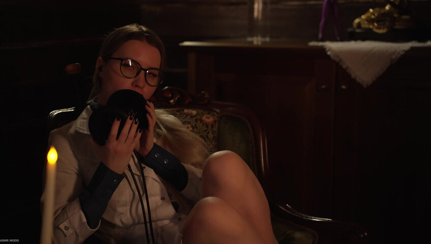 MOOD ASMR - 19 October 2025 - ASMR Dr. Harleen Quinzel | Breath, Kisses, Echo