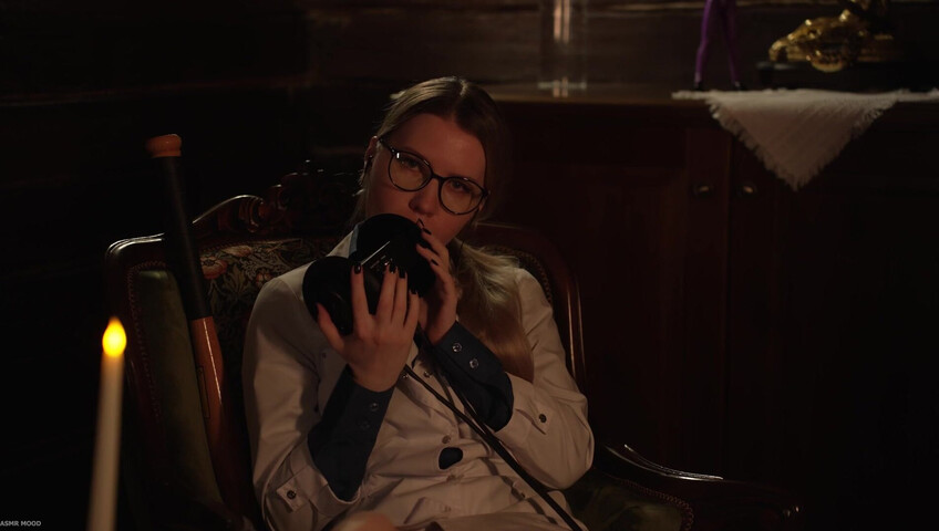 MOOD ASMR - 19 October 2025 - ASMR Dr. Harleen Quinzel | Breath, Kisses, Echo