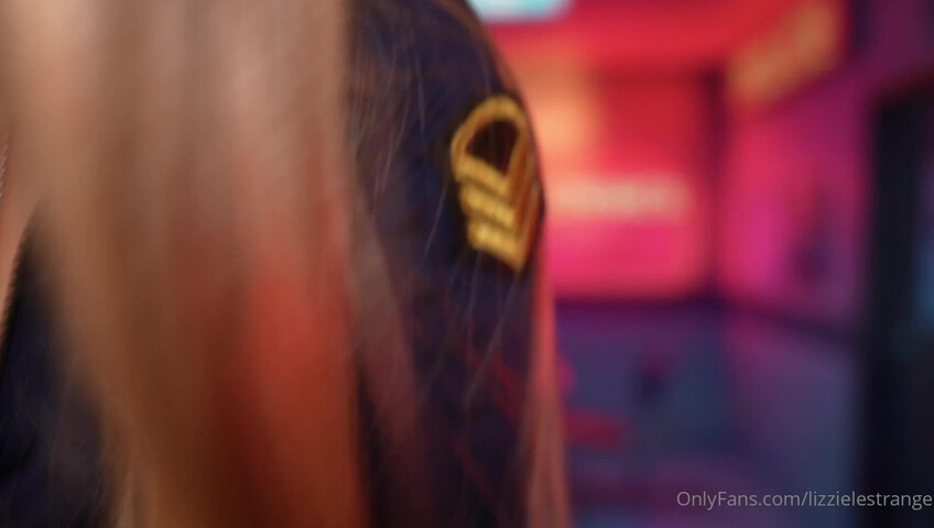 LizzieLestrange - ASMR Police Roleplay- Badge Taps & Triggering Whispers