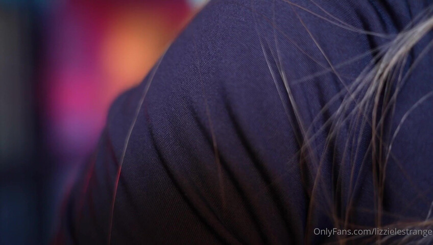 LizzieLestrange - ASMR Police Roleplay- Badge Taps & Triggering Whispers