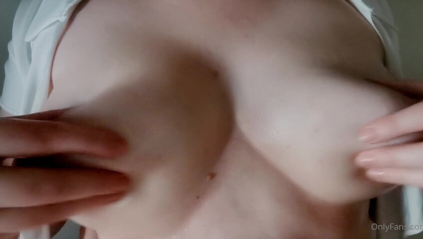 Libra ASMR - Oiling My Tits & Bouncing Them