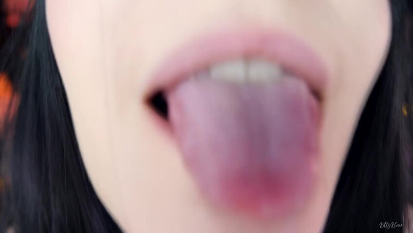 KittyKlaw ASMR– Your Personal Kitten Gives You a Full-Body Massage… With Tongue