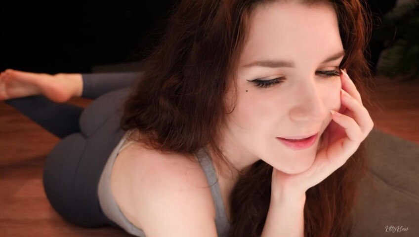 KittyKlaw ASMR - Wet Mouth Sounds & Toned Legs in Yoga Pants