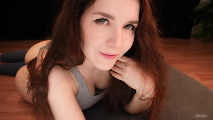 KittyKlaw ASMR - Wet Mouth Sounds & Toned Legs in Yoga Pants