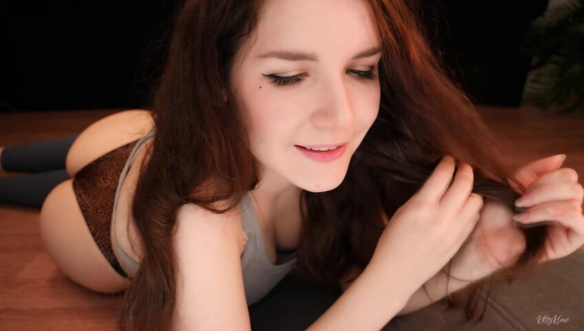 KittyKlaw ASMR - Wet Mouth Sounds & Toned Legs in Yoga Pants