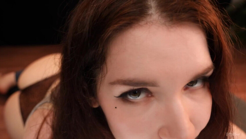 KittyKlaw ASMR - Wet Mouth Sounds & Toned Legs in Yoga Pants