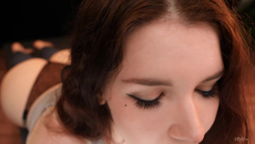 KittyKlaw ASMR - Wet Mouth Sounds & Toned Legs in Yoga Pants