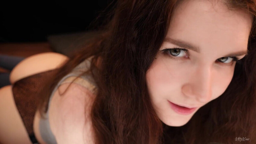 KittyKlaw ASMR - Wet Mouth Sounds & Toned Legs in Yoga Pants