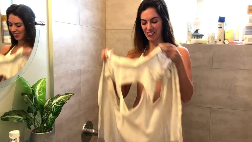 Miss Bell ASMR - Catch Me In The Shower - Night School