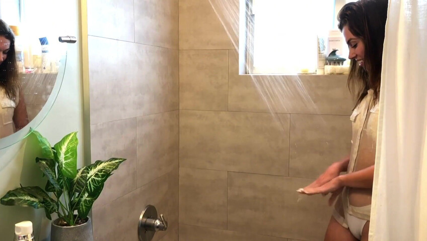 Miss Bell ASMR - Catch Me In The Shower - Night School