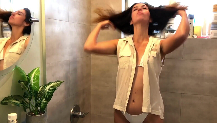 Miss Bell ASMR - Catch Me In The Shower - Night School