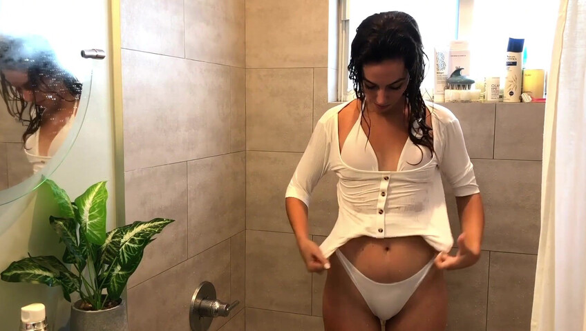 Miss Bell ASMR - Catch Me In The Shower - Night School