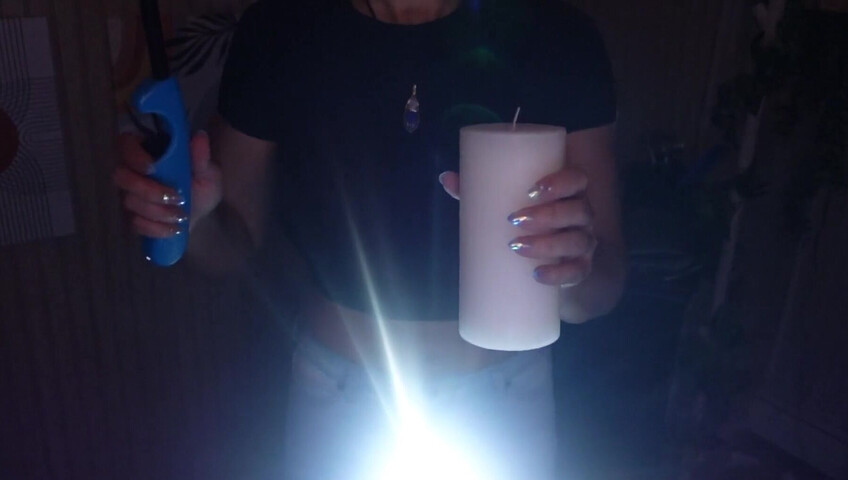 Irma La Dulce - Thunderstorm Blackout- MILF Barber LOVESTORY