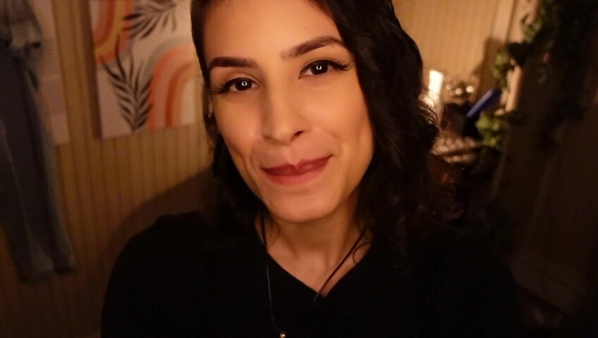 Irma La Dulce - Thunderstorm Blackout- MILF Barber LOVESTORY