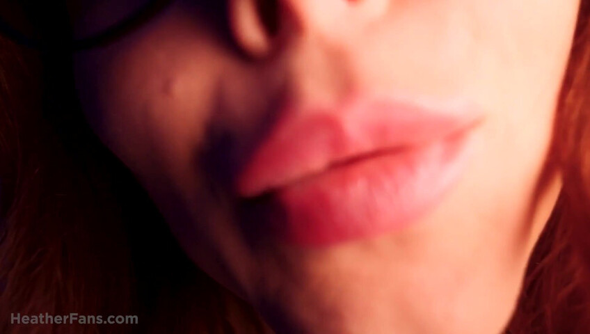 HeatheredEffect - Patreon Aug Exclusive | Kiss ASMR