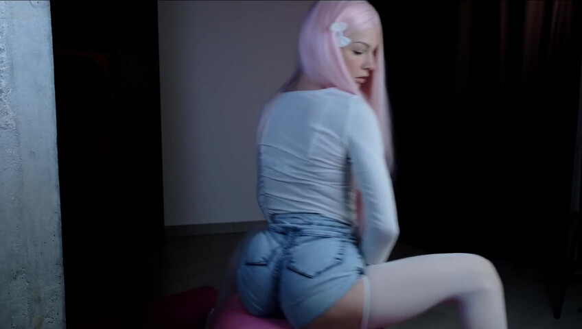 Soly ASMR – Sexy Yoga Time