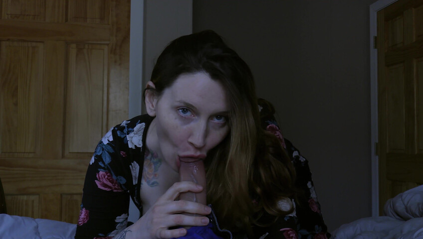 Bettie Bondage - Auntie Needs Attention