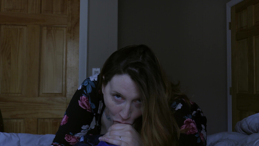 Bettie Bondage - Auntie Needs Attention