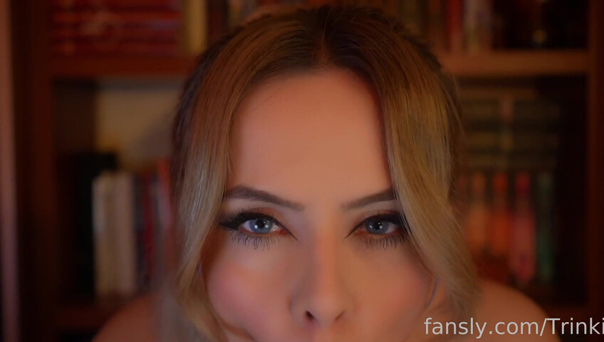 Trinki ASMR – Sensual Licks & Soft Sucking