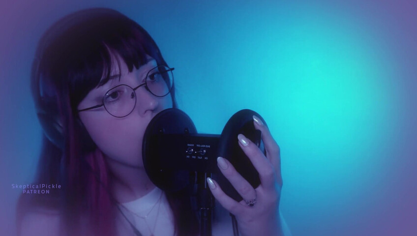 SkepticalPickle ASMR - 25 November 2025 - Aggressive Ear Slurping (Golden Tier)