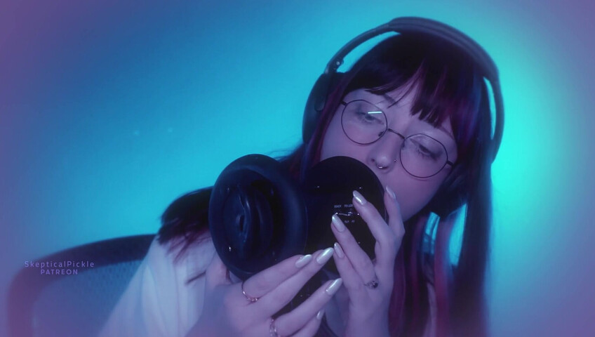 SkepticalPickle ASMR - 25 November 2025 - Aggressive Ear Slurping (Golden Tier)