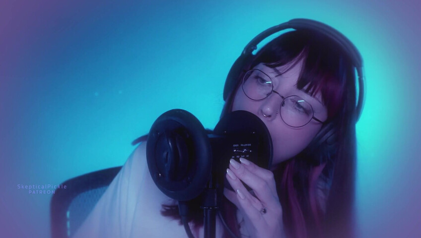 SkepticalPickle ASMR - 25 November 2025 - Aggressive Ear Slurping (Golden Tier)