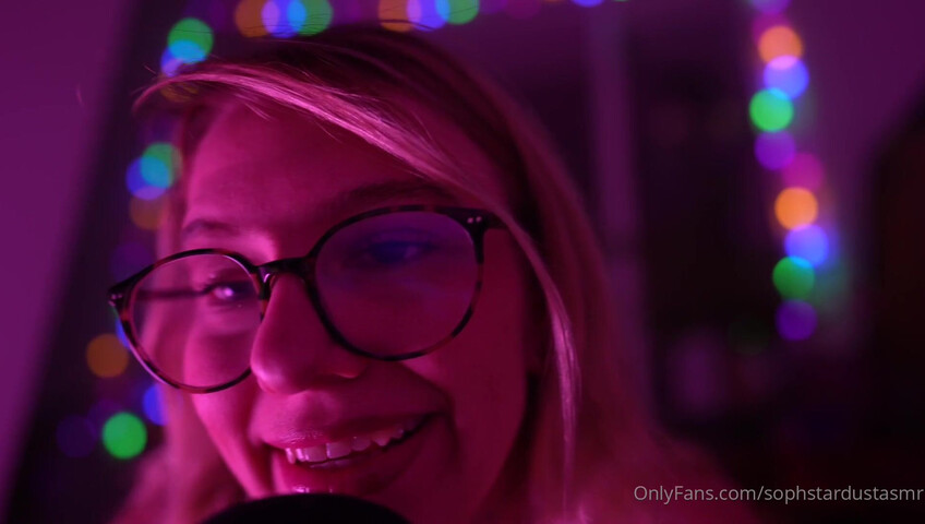 Soph Stardust ASMR - 23 November 2025 - lewd German ASMR with mouth Sounds & Kissing & Top Bra Scratching