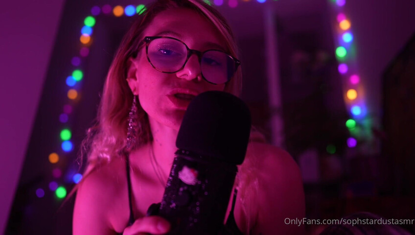 Soph Stardust ASMR - 23 November 2025 - lewd German ASMR with mouth Sounds & Kissing & Top Bra Scratching
